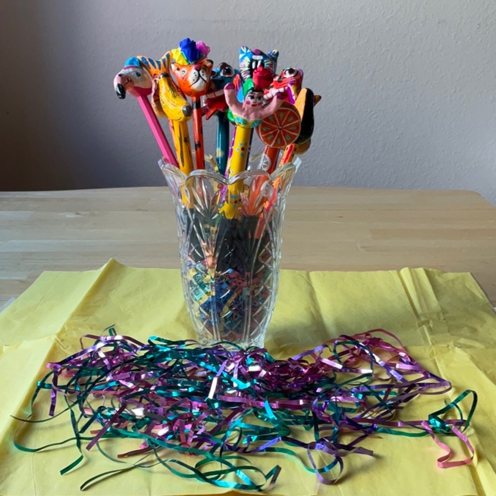 🥑 CONSUELA PAPER MACHE PENS & MARKERS 🥑NWT 🥑 - Picture 3 of 16